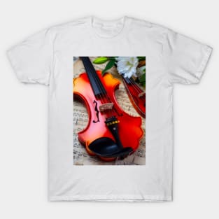 Baroque Viola With Pocket Violin And Lilies T-Shirt